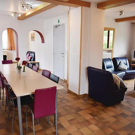 Six Bedroom Holiday In *