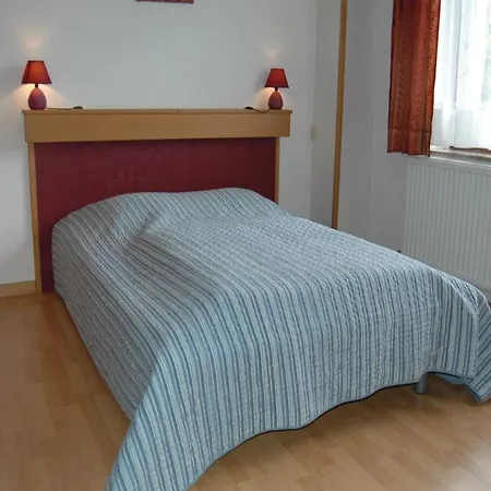 Сasa de vacaciones Six Bedroom Holiday In