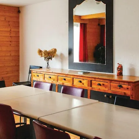 Prázdninový dům Six Bedroom Holiday In *