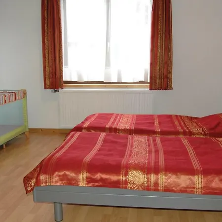 Сasa de vacaciones Six Bedroom Holiday In