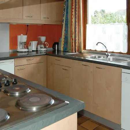 Six Bedroom Holiday In Waimes